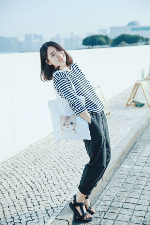 开云中国-欧国联赛成绩起伏不定，球队奋力拼搏，欧国联赛程2021分组